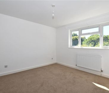 3 bedroom end of terrace house to rent - Photo 6