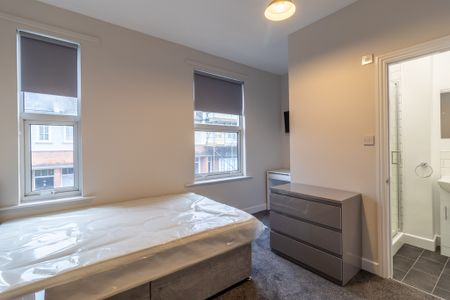 4 Bed Student Accommodation - Photo 4