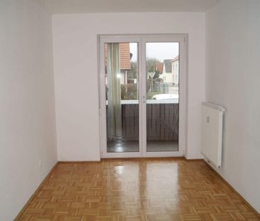 Schöne Erdgeschosswohnung mit Terrasse und Loggia. - Photo 6