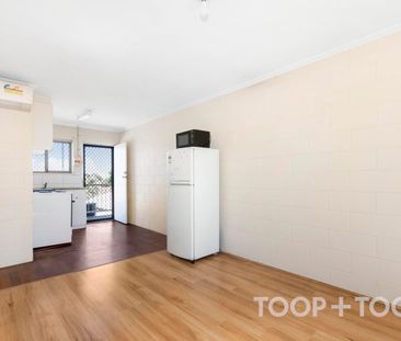 2 bedroom unit just 3km from the CBD! - Photo 3