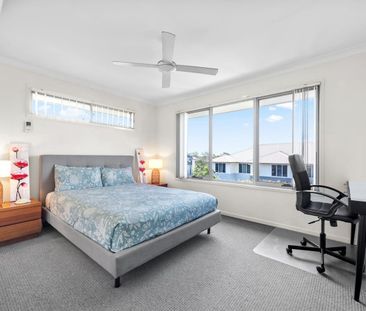 Spacious & Modern Townhouse in Prime Location - Photo 6