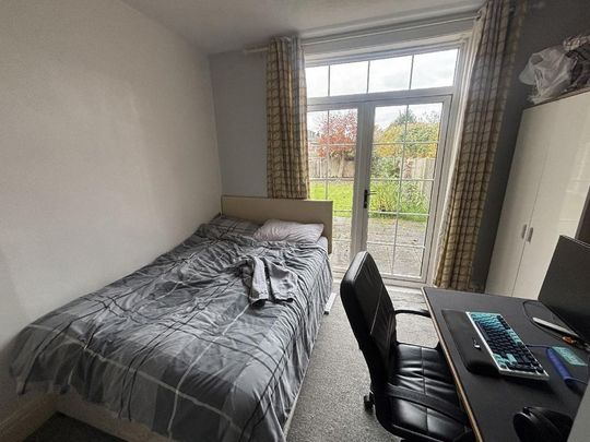 4 bedroom house to rent - Photo 1