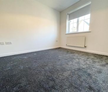 Hedingham Road, Chafford Hundred, Grays, RM16 - Photo 5