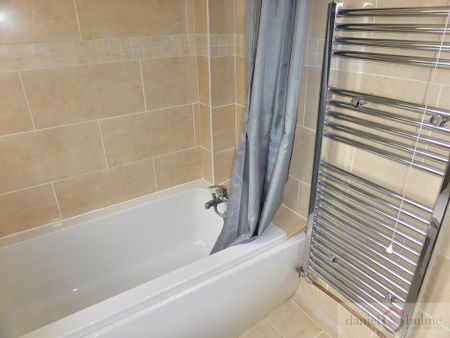 2 bedroom townhouse to rent - Photo 4