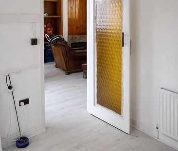 Room in a Shared House, Throgmorton Road, BS4 - Photo 6