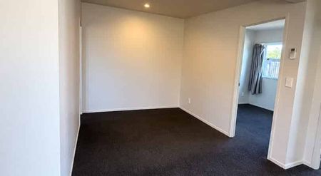 Tidy Two-Bedroom Home in Koutu- Lawns included - Photo 5