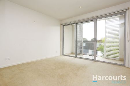 Modern 2-Bedroom Home in Bundoora - Photo 4