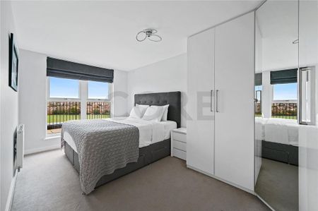 2 bedroom penthouse to rent - Photo 5