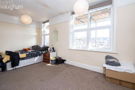 4 bedroom terraced house to rent - Photo 4