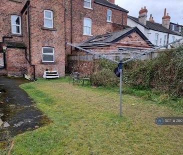 1 bedroom flat to rent - Photo 6