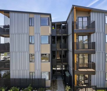 Modern 3-Bedroom Unit in the Heart of Milldale - Photo 4
