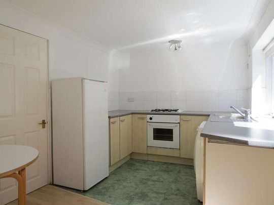 Bedroom Semi Detached House In Winton, BH9 - Photo 1