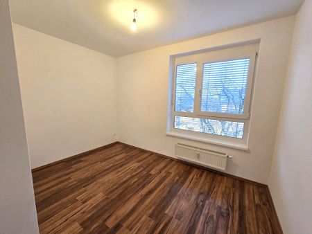 Zentrale 2,5 Zimmer Wohnung mit LOGGIA - Obere Bahnstraße 53 - Top 17 - Photo 2