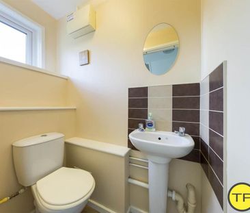 1 bedroom in a house share to rent - Photo 6