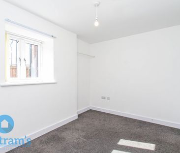 2 bed Apartment for Rent - Photo 5