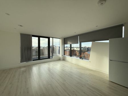 1 Bedroom Apartment - Photo 3