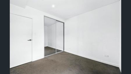 APARTMENT IN HEART OF PENRITH!!! - Photo 3
