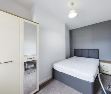 4 bedroom house to rent - Photo 2