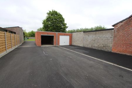 Appartement op eerste verdieping met 2 slaapkamers en terras te Koekelare - Photo 5