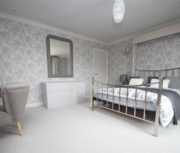 5 bedroom detached house to rent - Photo 2