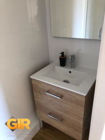 Location Maison 1 pièce 77m² RENNES 35000 - Photo 5