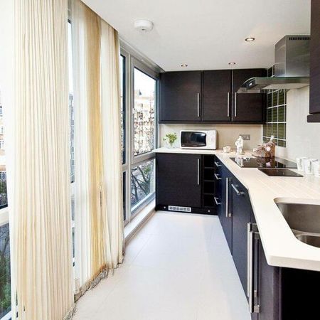 3 bedroom flat to rent - Photo 3