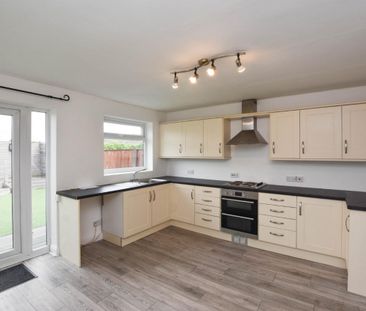 2 bed House - Terraced for Rent - Photo 2