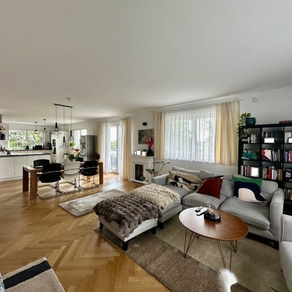 Luxus-Wohnung in Grinzinger TOP LAGE! / 3 Balkone / 2 Garagenstellplätze! - Photo 1