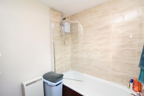 2 bedroom house to rent - Photo 1