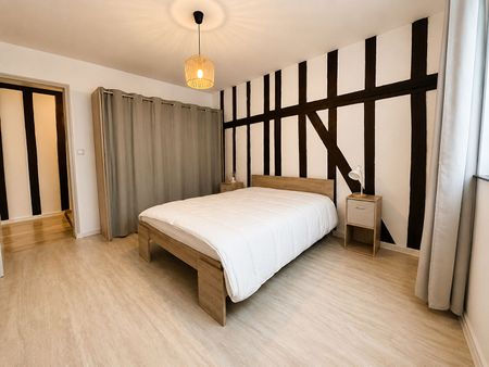 Location Appartement 2 pièces 58m² CHALONS EN CHAMPAGNE 51000 - Photo 4