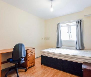 4 bedroom maisonette to rent - Photo 5