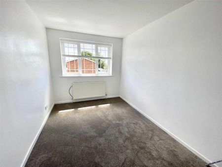 3 bedroom townhouse to rent - Photo 2