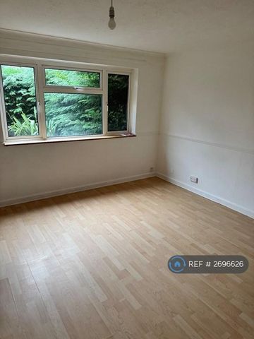 3 bedroom terraced house to rent - Photo 4