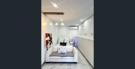 Wonderful Brand New Granny Flat in a Great Spot Fully Furnished Ready to Go - Photo 3