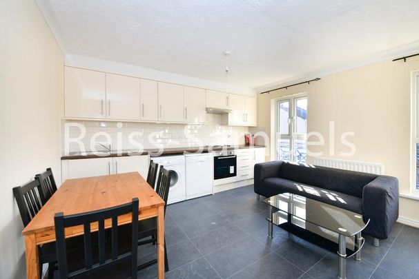 5 bedroom terraced house to rent - Photo 1