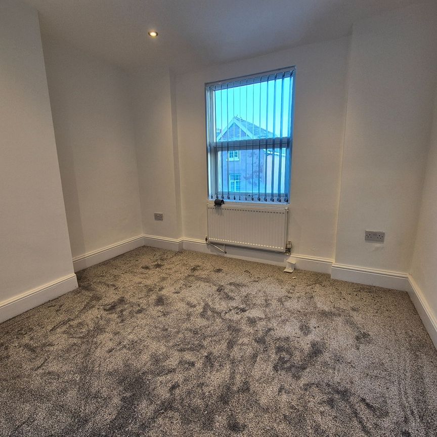 1 Bed Flat, St. Domingo Vale, L5 - Photo 1