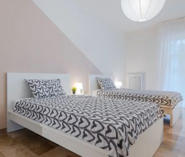 Via Giovanni Pascoli, Padova, Veneto 35125 - Photo 1