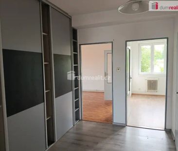 Hezký byt 4+1 po částečné rekonstrukci, Zbuzany u Prahy - Photo 4