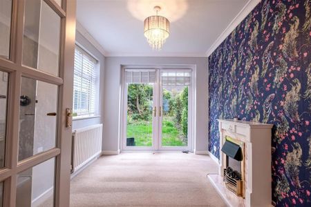 3 bedroom semi-detached house to rent - Photo 2