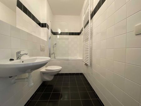 Pronájem bytu 2+kk 38 m2 - Fotografie 4