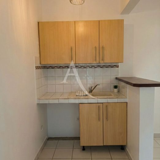 Location Appartement 22.04m² 1 pièce Fort de france - Photo 1