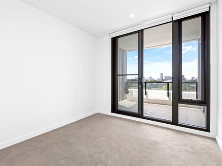 Stunning One Bedroom Apartment In Park Sydney - Photo 3