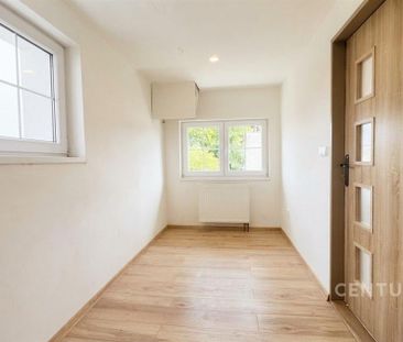 Pronájem domu 150 m2 - Fotografie 1