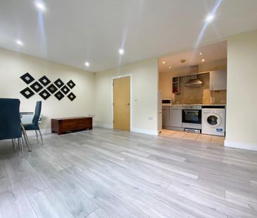 2 bedroom apartment to rent - Photo 2