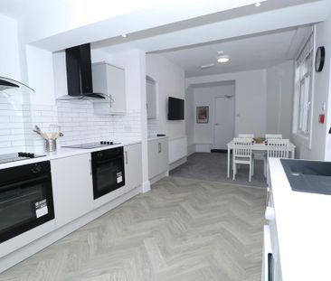 8 bedroom house share to rent - Photo 3