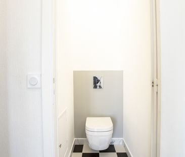 Location Appartement 2 pièces 60m² NICE 06200 - Photo 3