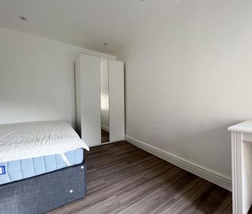 4 bedroom house to rent - Photo 4