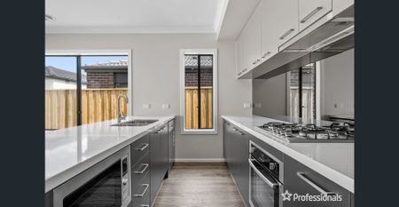 Modern comfort in Bonnie Brook’s booming zone! - Photo 5