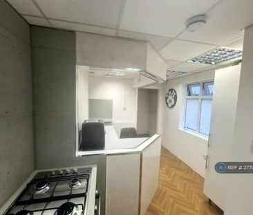 Studio to rent - Photo 5