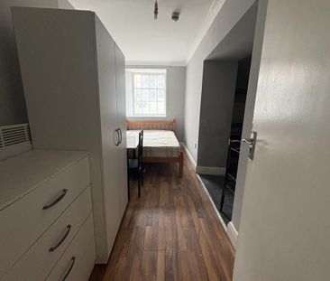 Studio to rent - Photo 6
